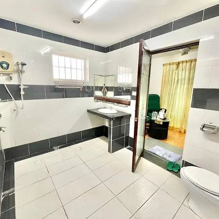 Borneo Inn Kota Kinabalu Bilik gambar