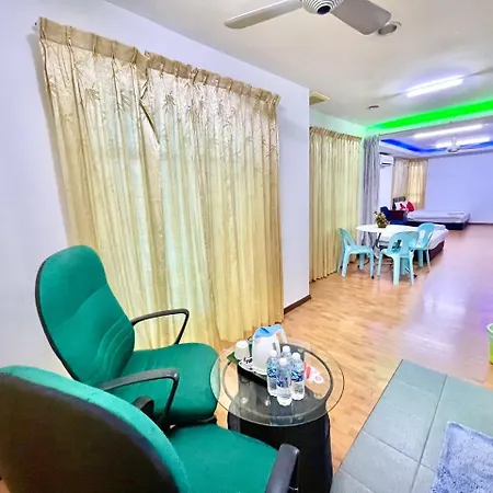 Borneo Inn Kota Kinabalu Bilik gambar