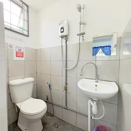 Borneo Inn Kota Kinabalu Bilik gambar